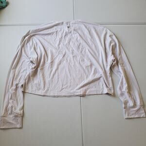 Lululemon Shirt Womens 8 White Long Sleeve Cropped Lightweight Athletic Running